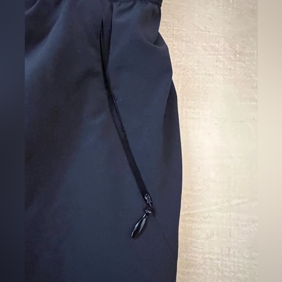 Victoria Secret Jogger - Picture 4 of 6